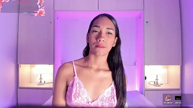 AnahiCollins online show from 1, 4, 2026