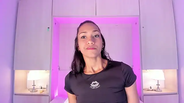 Snapshot of AnahiCollins chatting on 14, 6, 2026 AnahiCollins online show from 14, 6, 2026