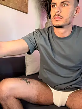 Snapshot of WildFlame2525 chatting on 17, 11, 2025 WildFlame2525 online show from 17, 11, 2025