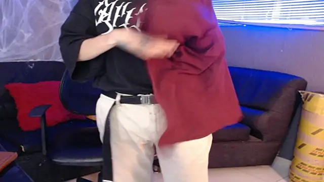 Snapshot of Kuregari_xs chatting on 31, 10, 2025 Kuregari xs online show from 31, 10, 2025