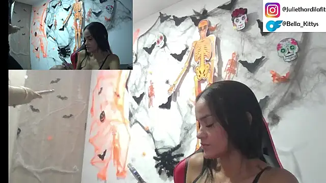 Snapshot of kittybella34 chatting on 7, 10, 2025 kittybella34 online show from 7, 10, 2025