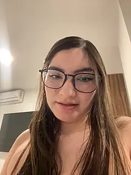 Snapshot of san_lucifer33 chatting on 3, 8, 2026 san lucifer33 online show from 3, 8, 2026