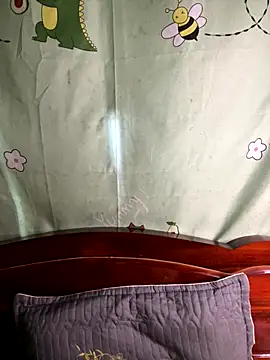 Snapshot of Suna-ny chatting on 13, 10, 2025 Suna-ny online show from 13, 10, 2025