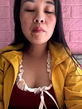 Snapshot of Suna-ny chatting on 2, 11, 2025 Suna-ny online show from 2, 11, 2025