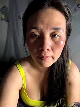 Snapshot of Suna-ny chatting on 3, 11, 2025 Suna-ny online show from 3, 11, 2025