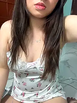 Sexy dancing girl online show from 22, 12, 2025