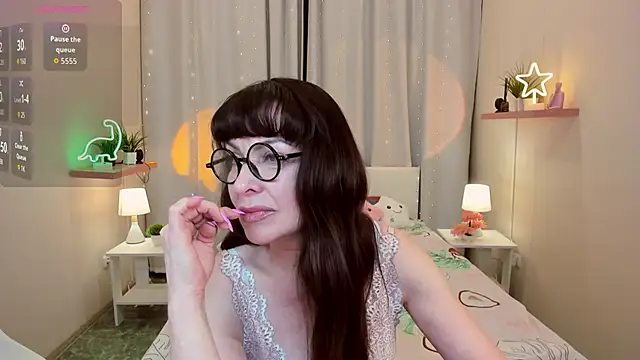 LindaRomero online show from 27, 11, 2025