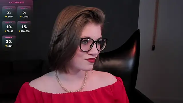Snapshot of CathyAdams chatting on 8, 5, 2026 CathyAdams online show from 8, 5, 2026