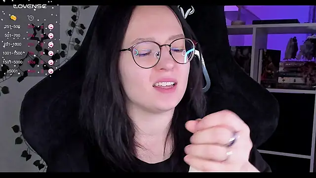 Snapshot of power_robynn chatting on 9, 10, 2025 power robynn online show from 9, 10, 2025