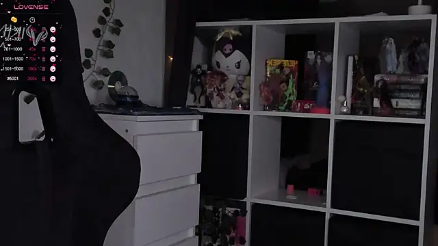 Snapshot of power_robynn chatting on 24, 10, 2025 power robynn online show from 24, 10, 2025