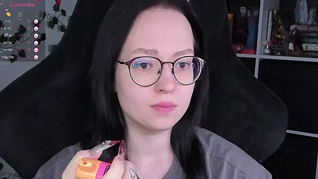 Snapshot of power_robynn chatting on 26, 10, 2025 power robynn online show from 26, 10, 2025