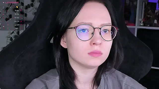 Snapshot of power_robynn chatting on 28, 10, 2025 power robynn online show from 28, 10, 2025