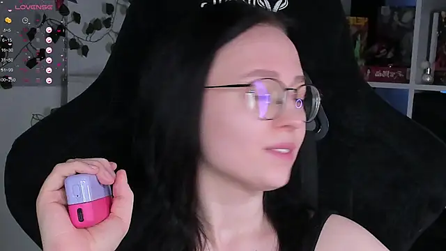 Snapshot of power_robynn chatting on 6, 11, 2025 power robynn online show from 6, 11, 2025