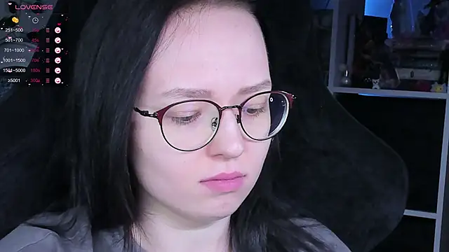 Snapshot of power_robynn chatting on 8, 11, 2025 power robynn online show from 8, 11, 2025