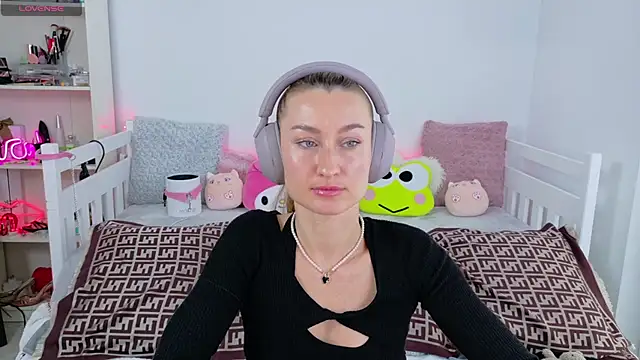 MysticRoxanne online show from 20, 11, 2025