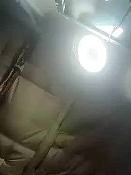 Queen2454 online show from 17, 3, 2026