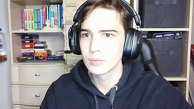 Snapshot of _Chris_Next_Door_ chatting on 1, 10, 2025  Chris Next Door  online show from 1, 10, 2025