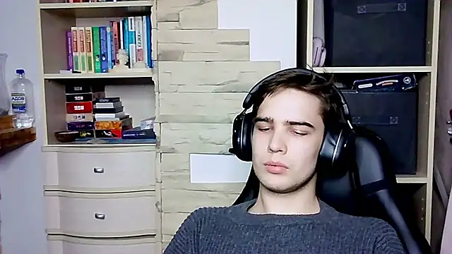 Snapshot of _Chris_Next_Door_ chatting on 13, 10, 2025  Chris Next Door  online show from 13, 10, 2025