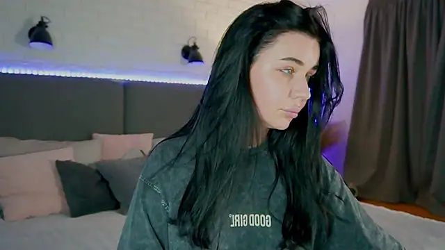 Snapshot of Black___Barbie chatting on 28, 9, 2025 Black Barbie online show from 28, 9, 2025