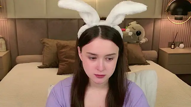 EvaSwen online show from 7, 4, 2026