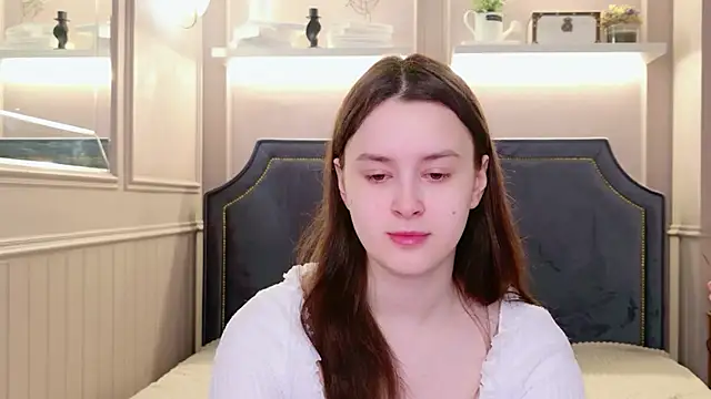 EvaSwen online show from 5, 7, 2026