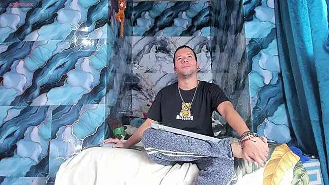 celesteyorucso1 online show from 4, 10, 2025