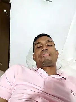 Snapshot of exotico2323 chatting on 18, 10, 2025 exotico2323 online show from 18, 10, 2025