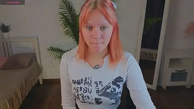 kitten murray  online show from 15, 10, 2025