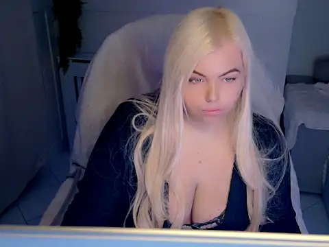 Snapshot of Siren-xiv chatting on 11, 4, 2026 Siren-xiv online show from 11, 4, 2026