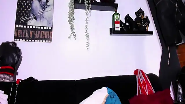RobertaxGutierrez online show from 21, 5, 2026
