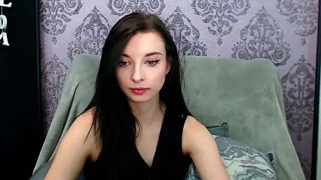 Snapshot of DominantLuna chatting on 30, 4, 2026 DominantLuna online show from 30, 4, 2026