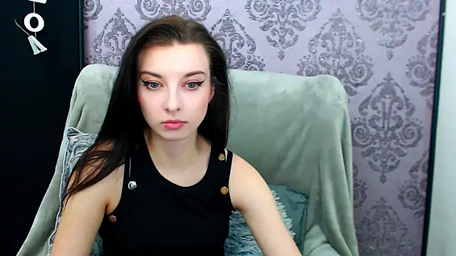 Snapshot of DominantLuna chatting on 15, 5, 2026 DominantLuna online show from 15, 5, 2026