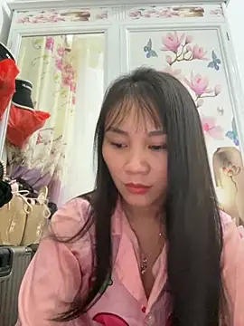 Snapshot of Ami-mi00 chatting on 19, 10, 2025 Ami-mi00 online show from 19, 10, 2025