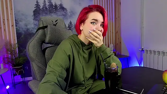 MarcelineChi online show from 1, 12, 2025