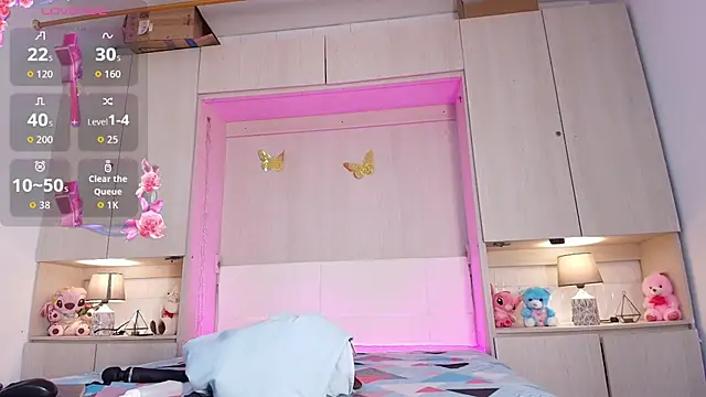 ChloeWiillow online show from 2, 7, 2026