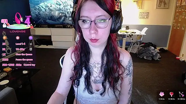 TattooedGirls online show from 7, 11, 2025