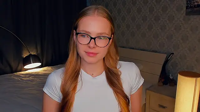 LibbyVenzeio online show from 17, 10, 2025