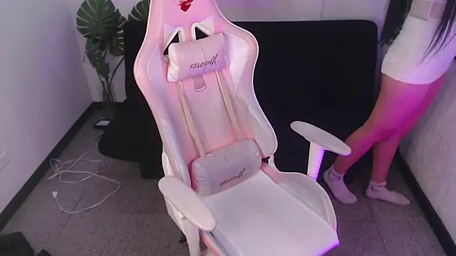 Snapshot of Lexy_Storm_18 chatting on 31, 10, 2025 Lexy Storm 18 online show from 31, 10, 2025