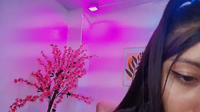 Gabriela milani online show from 8, 10, 2025