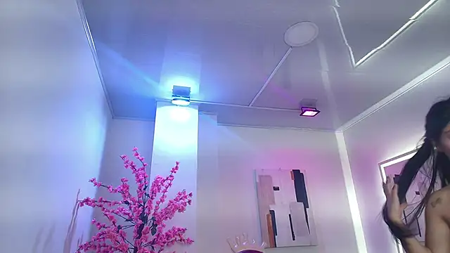 Gabriela milani online show from 18, 11, 2025