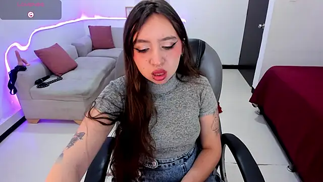 Snapshot of Scarlett__Cooper__ chatting on 28, 11, 2025 Scarlett Cooper online show from 28, 11, 2025