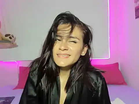 Snapshot of ZAFIRA_KALA chatting on 4, 10, 2025 ZAFIRA KALA online show from 4, 10, 2025