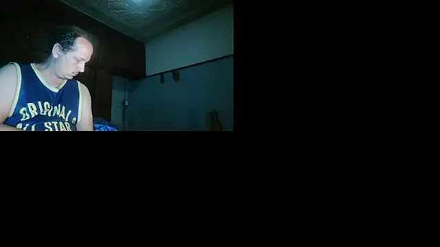 Snapshot of macKnd chatting on 3, 12, 2025 macKnd online show from 3, 12, 2025