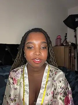 Snapshot of Lexi_Locs chatting on 5, 10, 2025 Lexi Locs online show from 5, 10, 2025