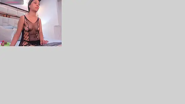 Snapshot of karolgaviriaa chatting on 14, 10, 2025 karolgaviriaa online show from 14, 10, 2025