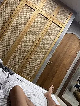 HenryLee1983-cums online show from 13, 4, 2026