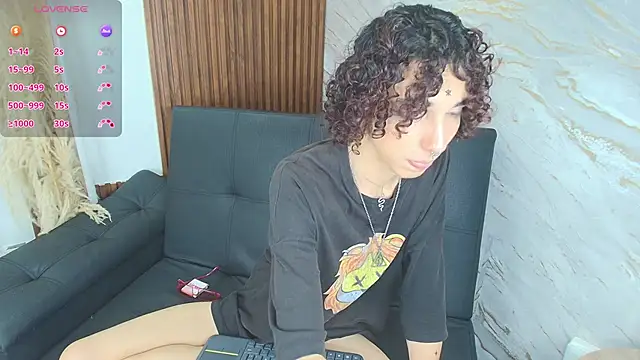 Scaarlett 22  online show from 4, 3, 2026