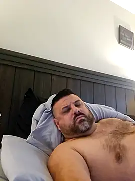 Snapshot of Roddog18 chatting on 15, 11, 2025 Roddog18 online show from 15, 11, 2025