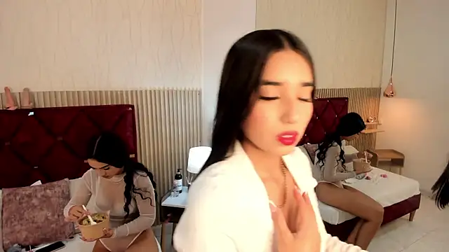 Bella Miah online show from 24, 11, 2025