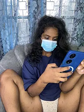 Snapshot of SukiyamaAsia chatting on 4, 12, 2025 SukiyamaAsia online show from 4, 12, 2025